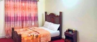 Royal Galaxy Hotel And Restaurant SKARDU