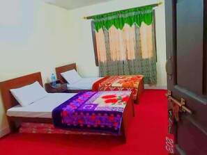 Room | 1 bedroom, soundproofing, iron/ironing board, free WiFi