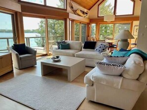 TV, fireplace, stereo, offices