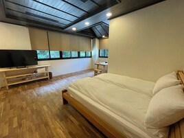 Cubrecamas, decoración personalizada y muebles diferentes 