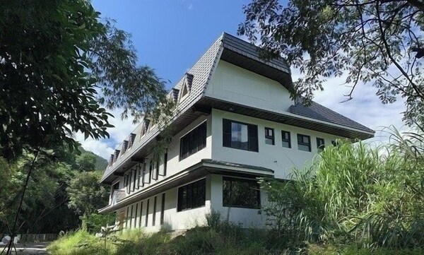 Yi-ching Winery Guesthouse - 수이리 향
