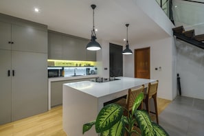 Fridge, microwave, stovetop, toaster