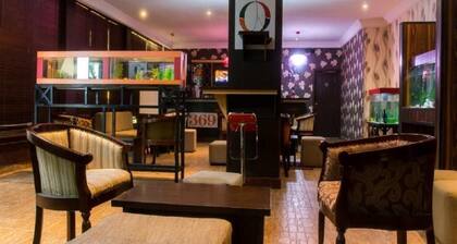 Apartments & Hotels by Qualer Jos