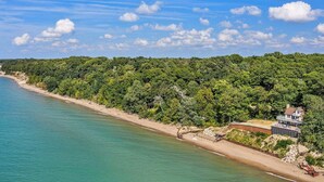 Beach - Eagle's Landing: Lake Michigan Waterfront, Private Beach, Fireplace, Decking (Fennville)