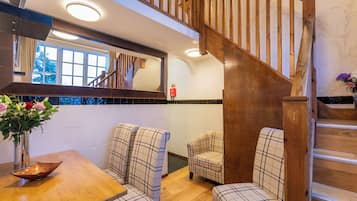 Superior Apartment | In-room dining