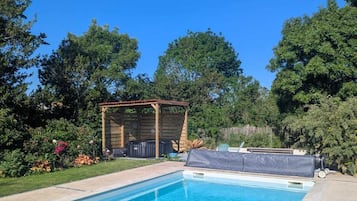 Piscine extérieure, piscine chauffée