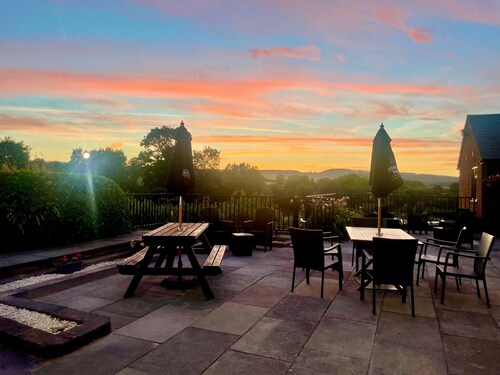 Royal Oak Country Inn and Restaurant