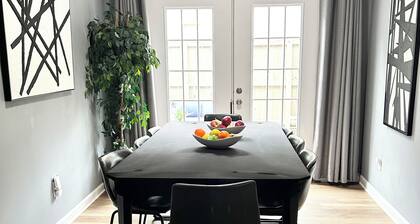 Inviting 1 level duplex - Casual Lux inspired