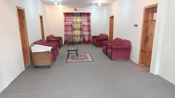 Siddeområde i lobbyen