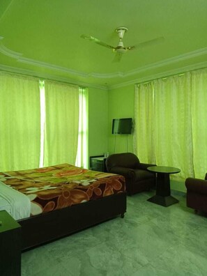 2 bedrooms, free WiFi - Hotel Galaxy Intercontinental (Gaya)