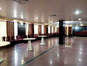Restaurant - Hotel Galaxy Intercontinental (Gaya)