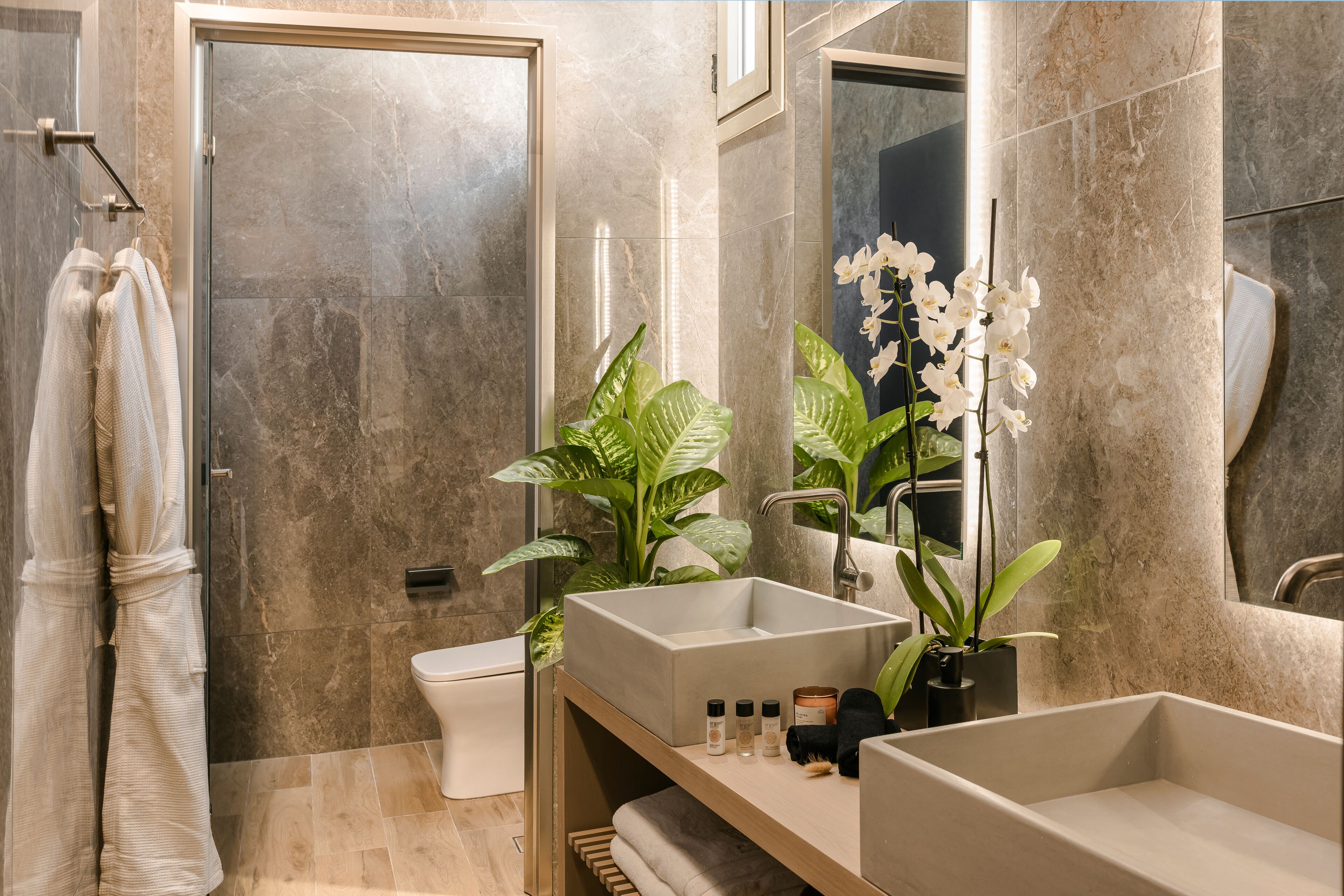 Junior Studio Suite | Bathroom