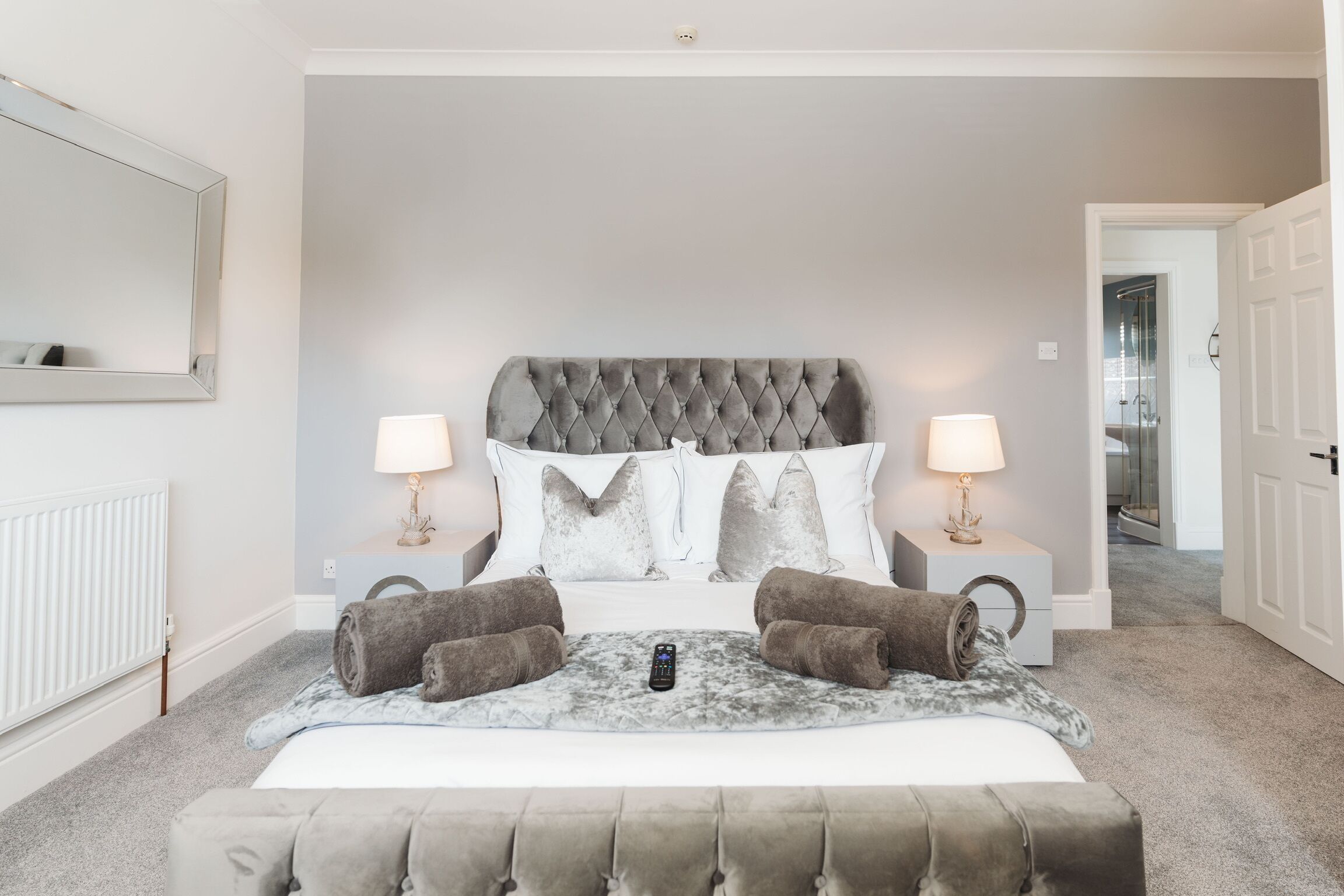 Luxury Apartment, 2 Bedrooms, Jetted Tub, Garden View