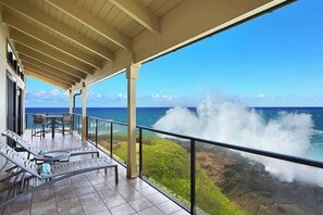 Outdoor dining - Makahuena 5201 - Top Floor Corner Condo with A/C - 270 Degree Oceanfront Views (Koloa)