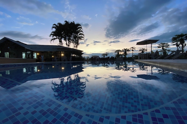 Piscina externa
