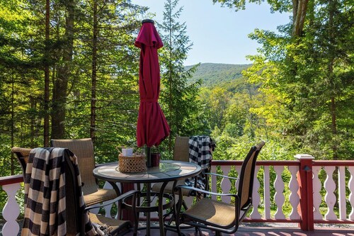 Charming 4 bedroom chalet, 2 fireplaces