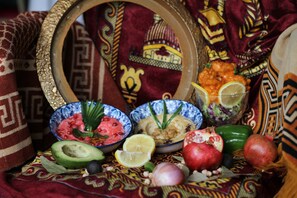 Daily continental breakfast for a fee - Garden View Hotel (Tabuk)