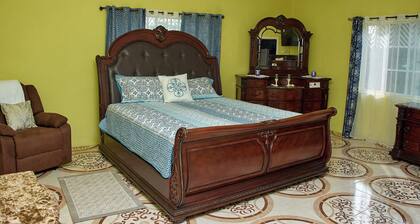 Relaxing countryside setting, breezy and beautiful mountain view.