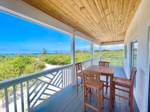 House, 5 Bedrooms | Outdoor dining