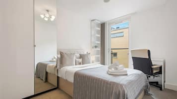 Standard Apartment, 3 Bedrooms, Non Smoking, Kitchenette | 3 bedrooms, desk, laptop workspace, iron/ironing board