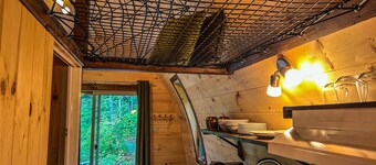 River/ wooden hottub Hobbit's cabin in the wood!