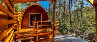 River/ wooden hottub Hobbit's cabin in the wood!
