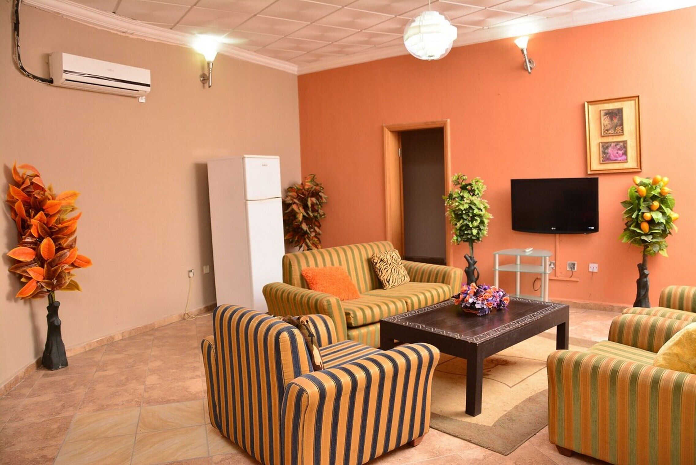 Room, 1 Bedroom, Accessible, Smoking | Living room