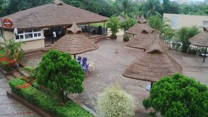 Chambre, 1 chambre, accessible aux personnes à mobilité réduite, fumeur | Restauration en plein air