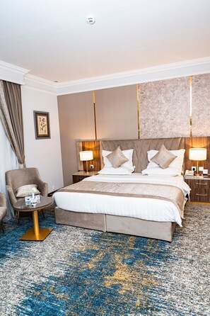 슈피리어 트윈룸 | 이집트산 면 시트, 고급 침구, 오리/거위털 이불, 필로우탑 침대