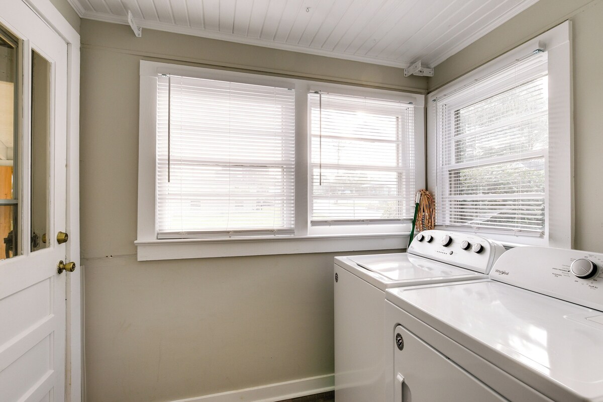 Photo 10 of Pet-Friendly Travelers Rest Home w/ Covered Patio