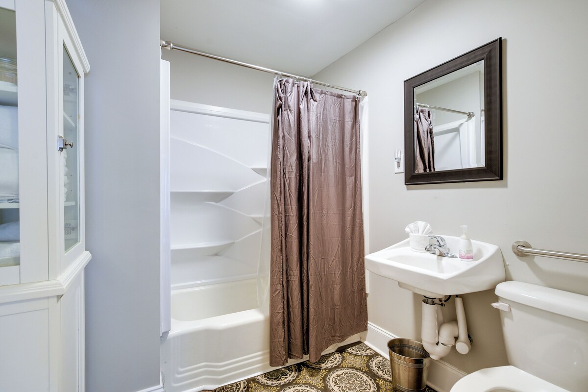 Photo 13 of Pet-Friendly Travelers Rest Home w/ Covered Patio