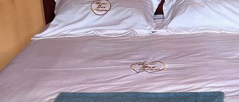 Traditional Single Room | Free WiFi