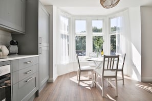 Premium Apartment, 2 Bedrooms | In-room dining
