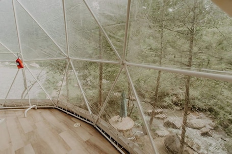 Interior. Whispering Waters: Dome Getaway