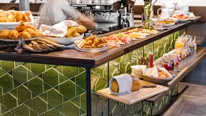 Daily buffet breakfast for a fee - Boutiquehotel das Tschofen (Bludenz)