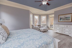 8 Schlafzimmer, Schreibtisch, Reisekinderbett, kostenloses WLAN