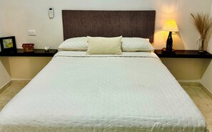3 chambres, fer et planche à repasser, Wi-Fi gratuit, draps fournis