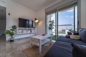 Apartment, 2 Bedrooms, Balcony | City view