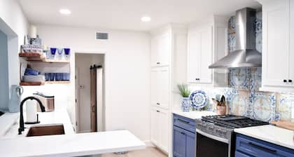 Renovated Historic 5 Bedroom Home Close to OU Campus!