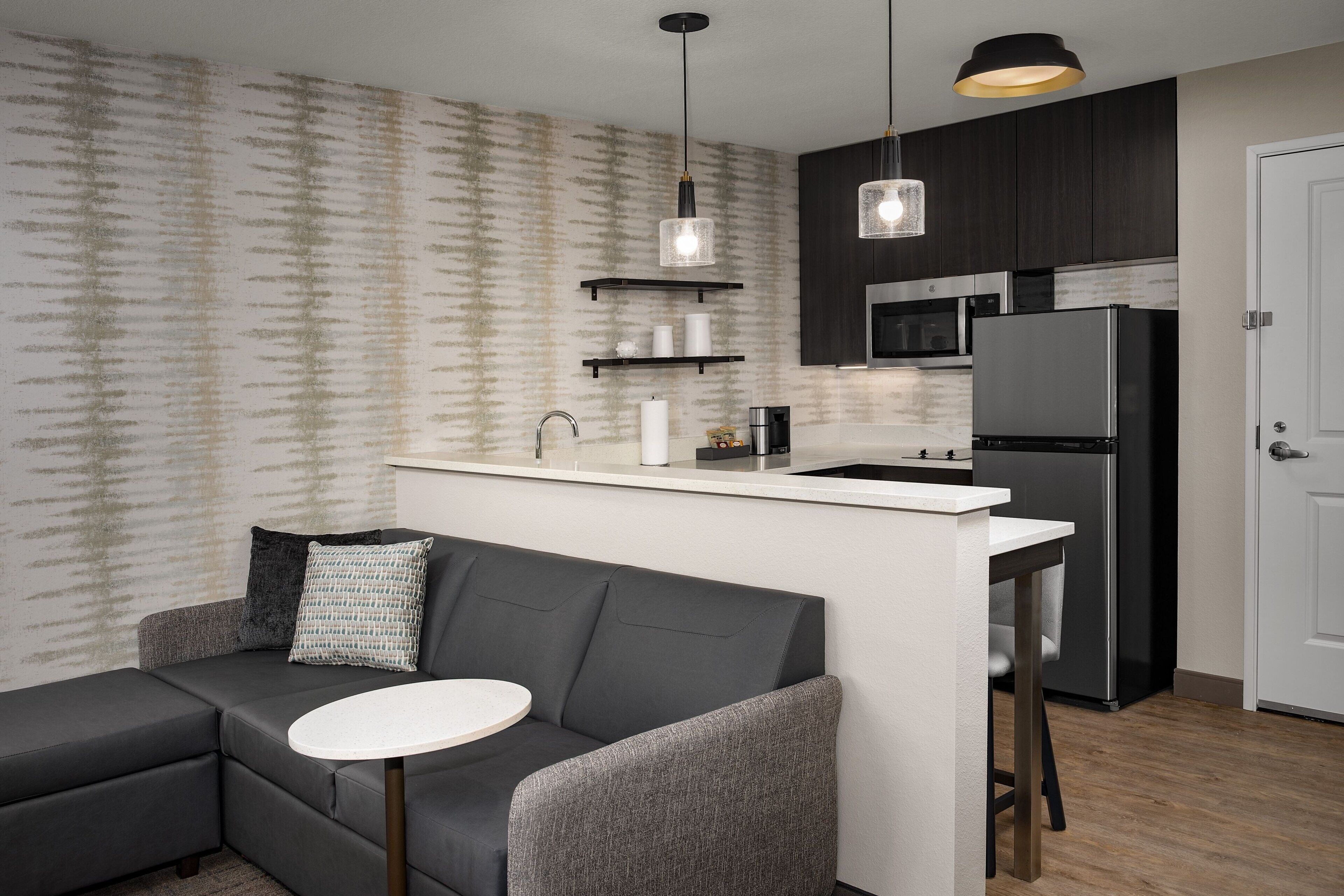 アイロン / アイロン台、旅行用ベビーベッド、WiFi (無料)、ベッドシーツ