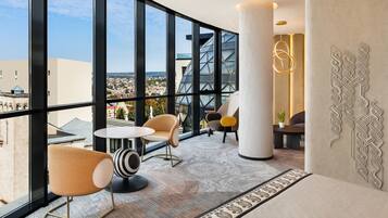 Frette Italian sheets, premium bedding, desk, soundproofing