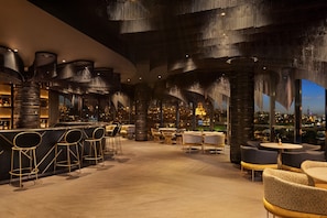 Lounge - Paragraph Freedom Square, A Luxury Collection Hotel, Tbilisi (Tbilisi)