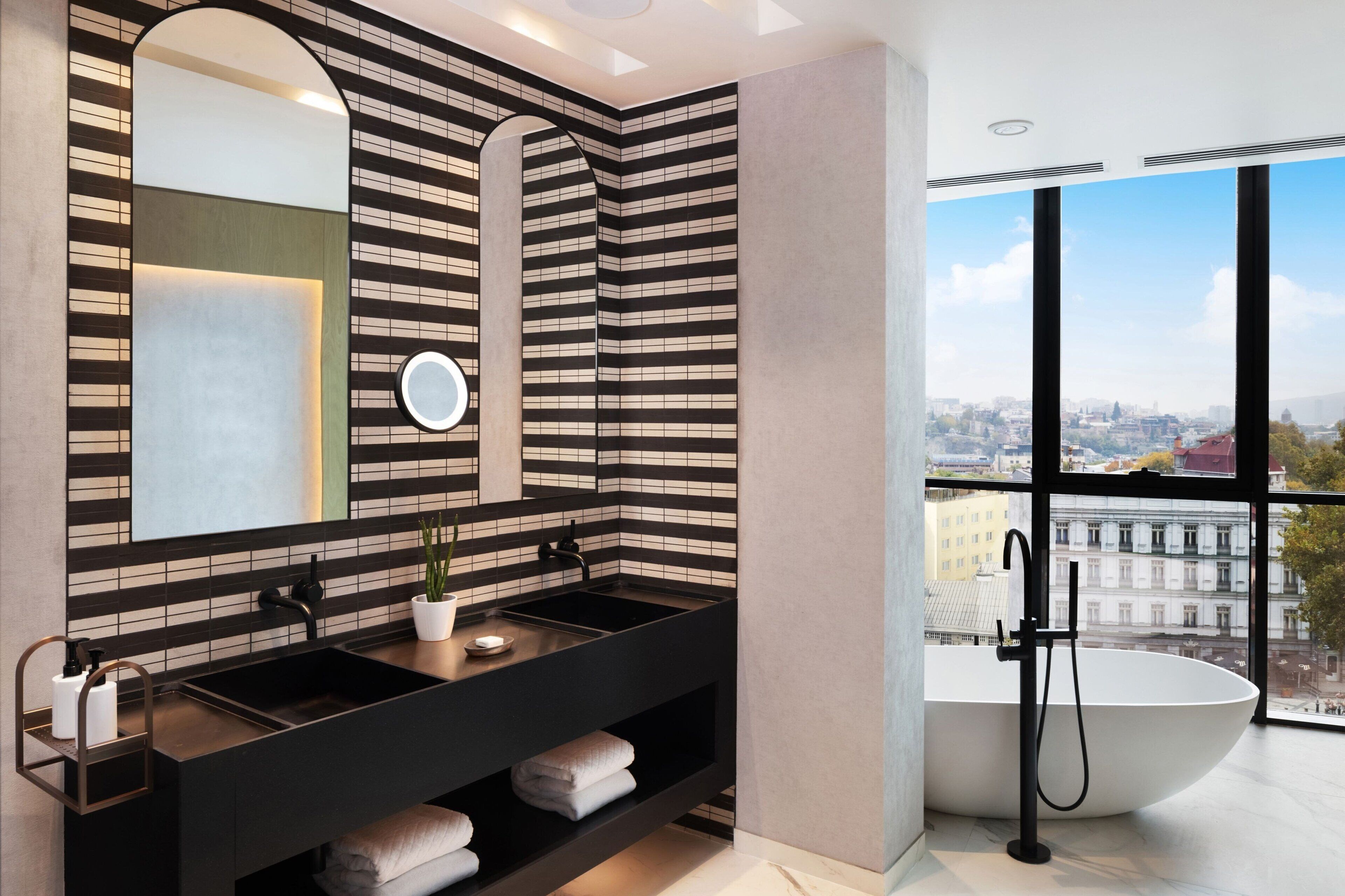 Foto - Paragraph Freedom Square, a Luxury Collection Hotel, Tbilisi