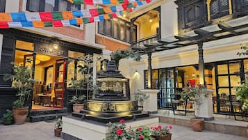 Mặt tiền nơi lưu trú