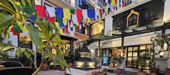 Central Courtyard - Heritage Hötel & Artisan Café