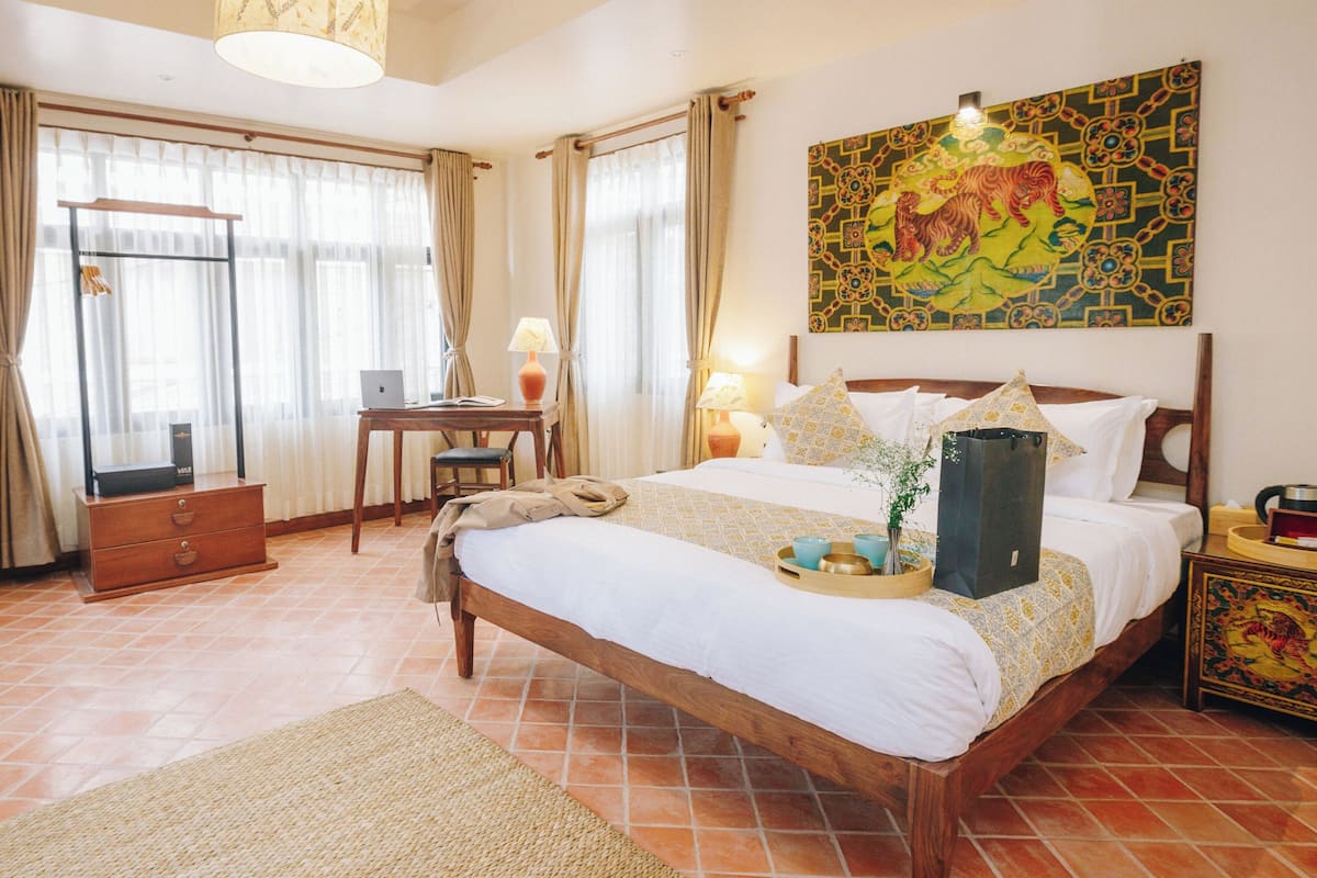 Loft tradicional | Ropa de cama de alta calidad y colchones con acolchado adicional
