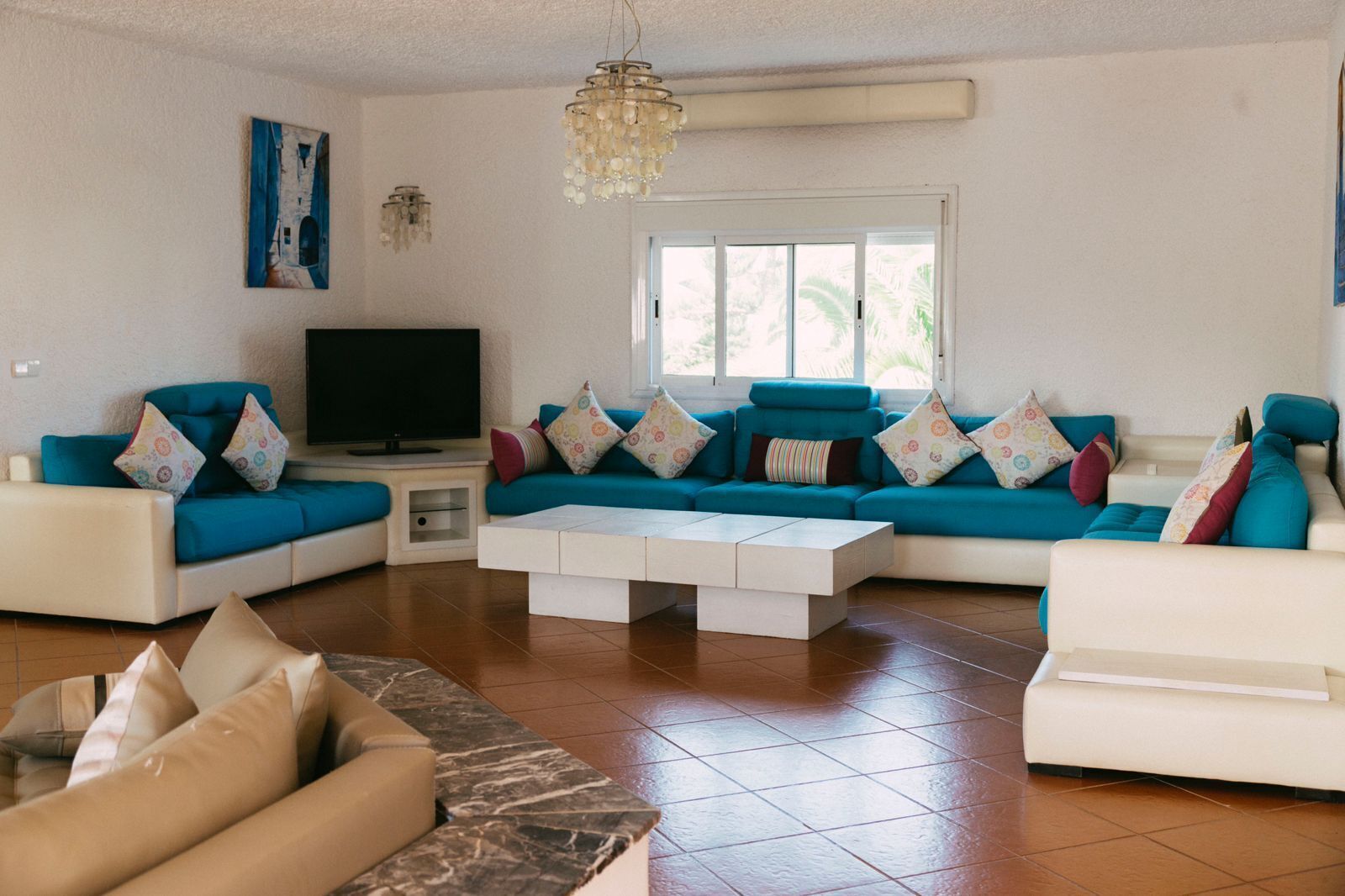 Flat-screen TV, DVD player