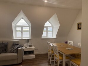 Dining - Apartment 454 - Roundstone - sleeps 5 guests  in 2 bedrooms (Roundstone)