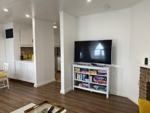 Interior - Apartment 454 - Roundstone - sleeps 5 guests  in 2 bedrooms (Roundstone)
