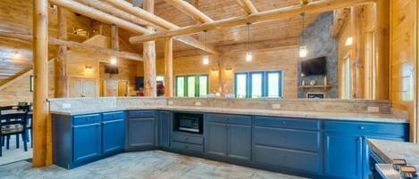 Refrigerador, microondas, horno y lavavajillas